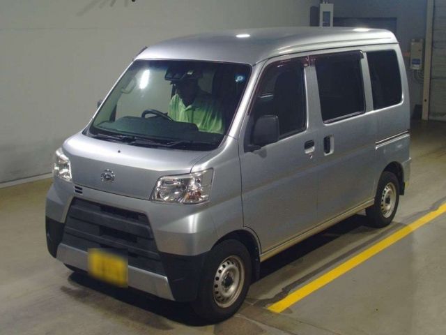 3194 DAIHATSU HIJET VAN S321V 2018 г. (TAA Yokohama)